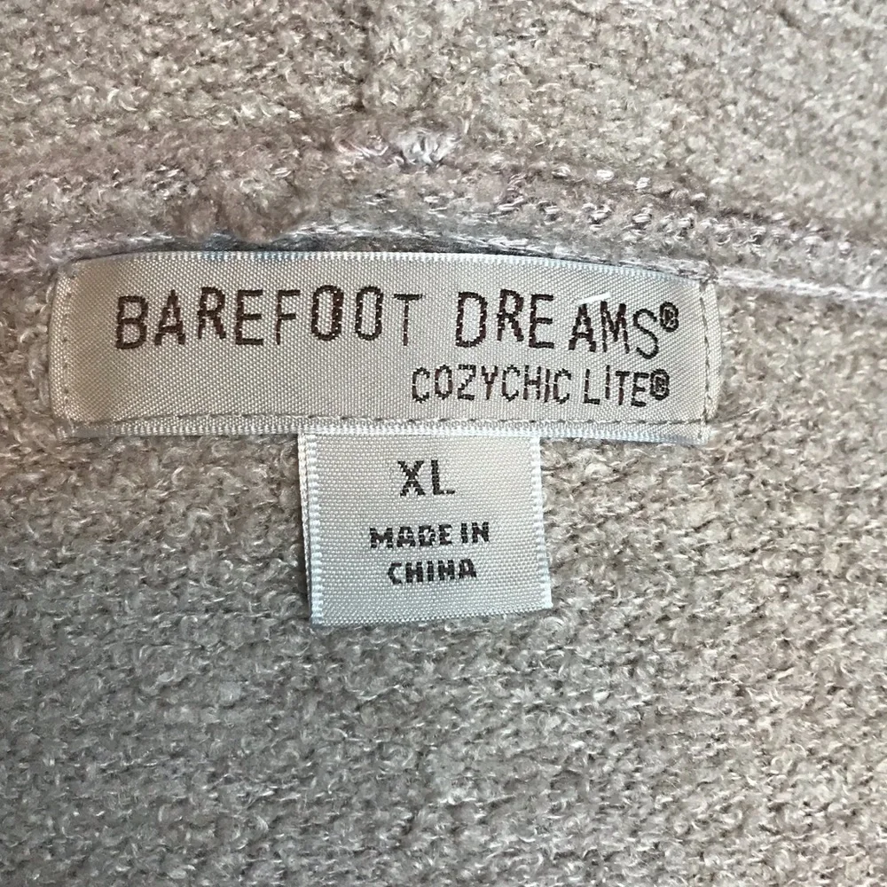 Barefoot dreams tan cozy chic hooded sweater size XL - Picture 6 of 6